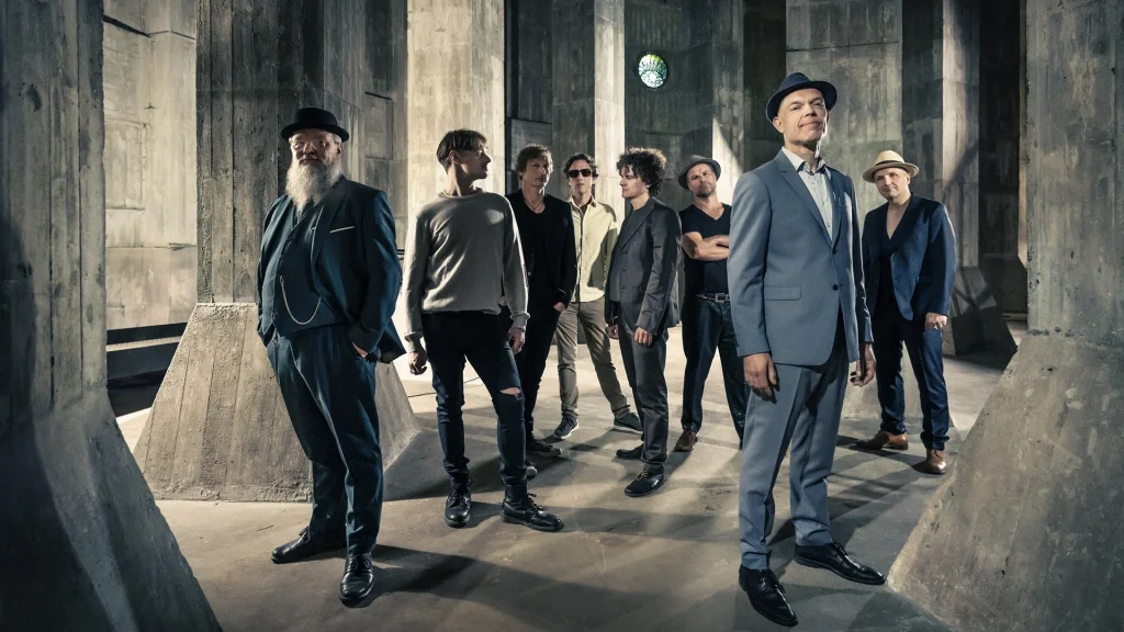 Thorbjörn Risager & The Black Tornado